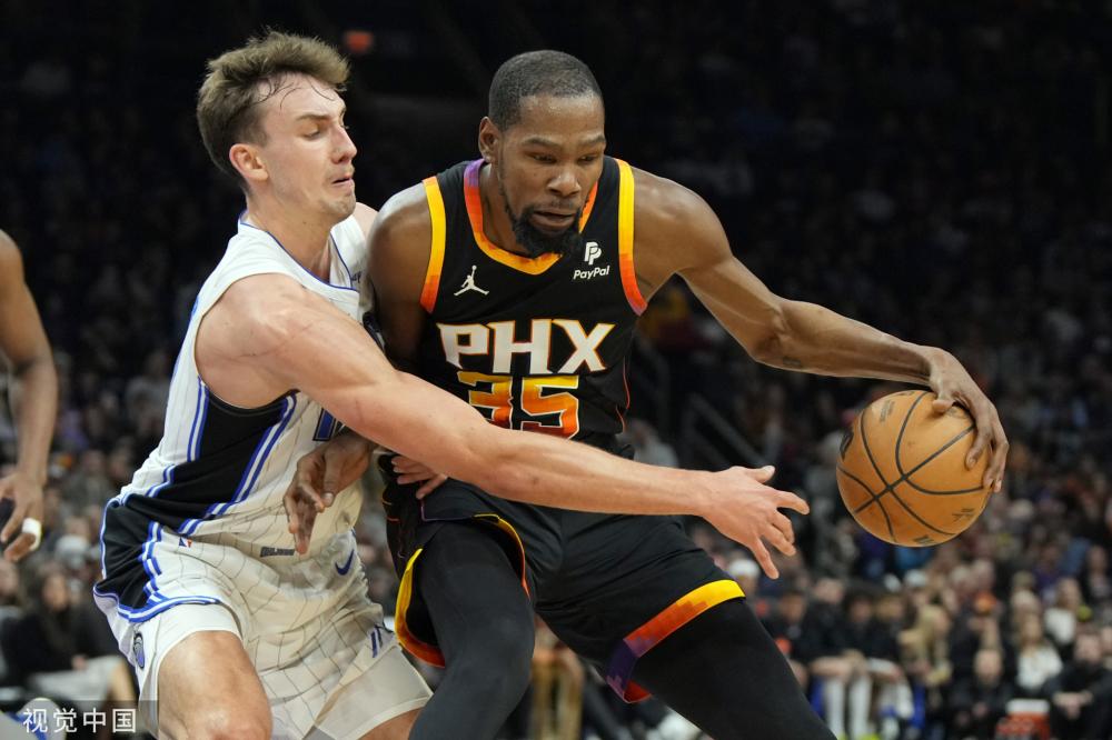 在效力于国 在效力于国